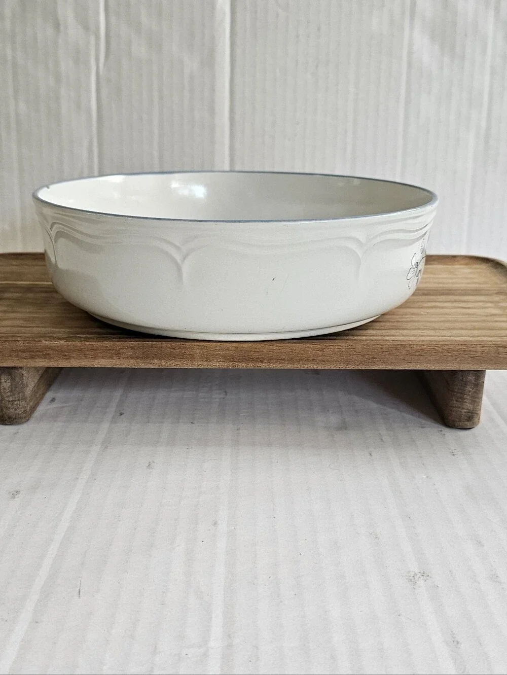 Vintage Covington Edition Avondale Stoneware Bowl Round Floral Off White Blue